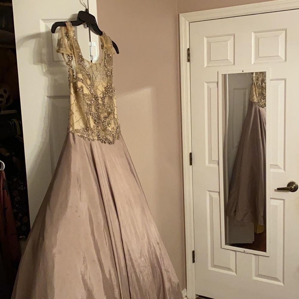 Prom/Pageant Dress - Picture 2 of 7
